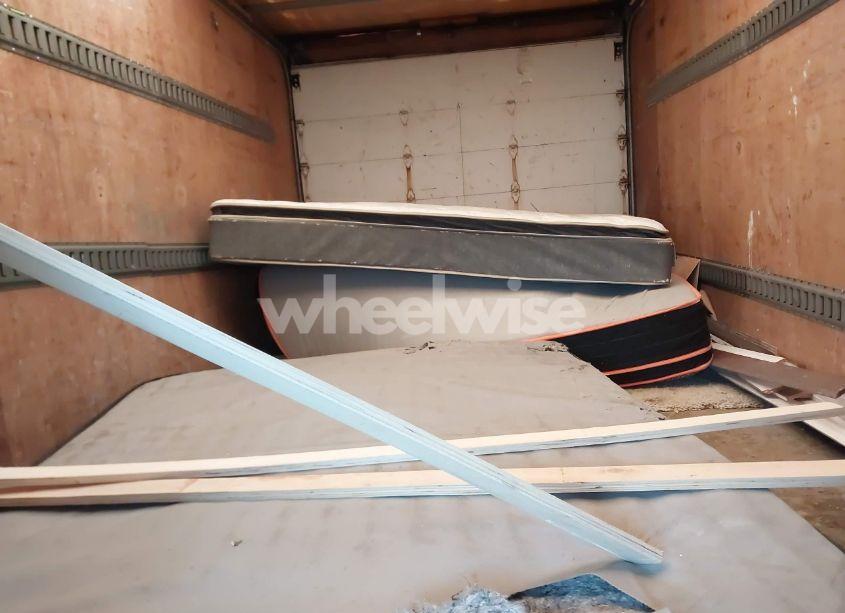 Photo 6 of 2002 Chevrolet Express COMM CUTAWAY (VIN 1GBJG31R921176769)