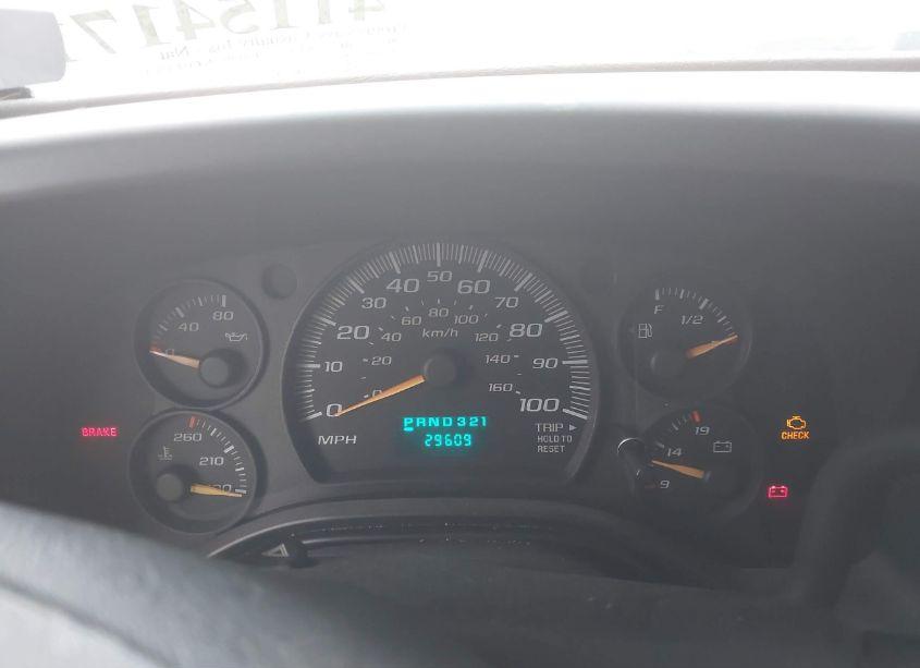 Photo 5 of 2004 Chevrolet Express CUTAWAY BASE W/C7L/C7N (VIN 1GBJG31U141163991)