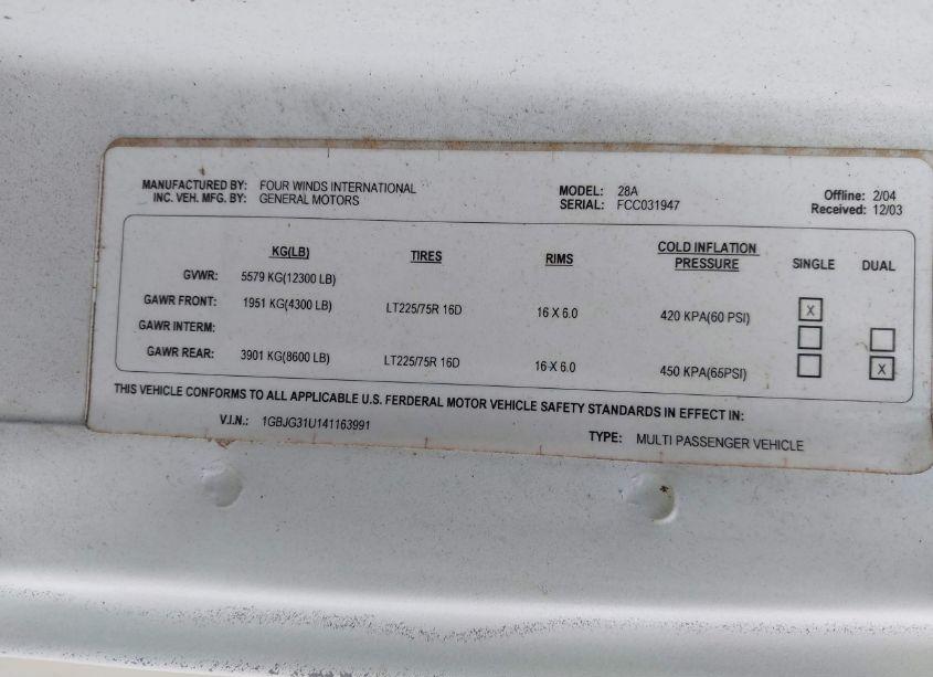 Photo 8 of 2004 Chevrolet Express CUTAWAY BASE W/C7L/C7N (VIN 1GBJG31U141163991)