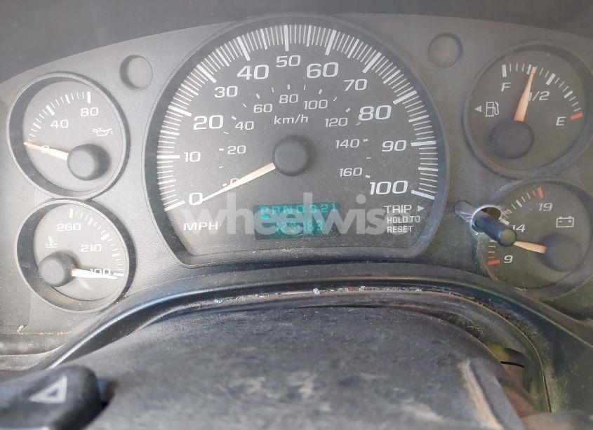 Photo 5 of 2004 Chevrolet Express CUTAWAY BASE W/C7L/C7N (VIN 1GBJG31U341172286)