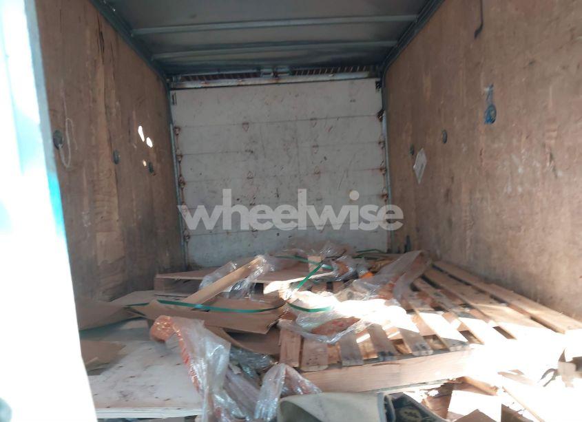 Photo 6 of 2004 Chevrolet Express CUTAWAY BASE W/C7L/C7N (VIN 1GBJG31U341172286)