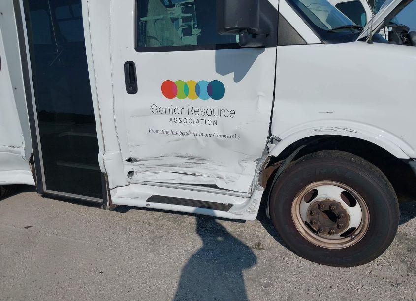 Photo 11 of 2007 Chevrolet Express CUTAWAY WORK VAN (VIN 1GBJG31U371136635)