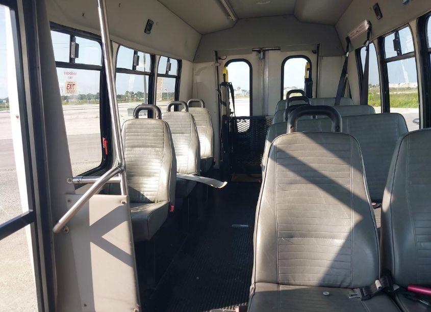 Photo 7 of 2007 Chevrolet Express CUTAWAY WORK VAN (VIN 1GBJG31U371136635)