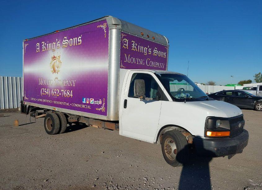 2005 Chevrolet Express CUTAWAY BASE W/C7L/C7N (VIN 1GBJG31U451206172) main photo