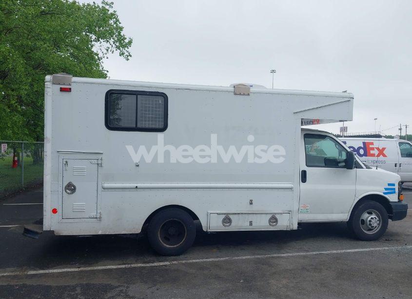 Photo 13 of 2007 Chevrolet Express CUTAWAY WORK VAN (VIN 1GBJG31U571236686)