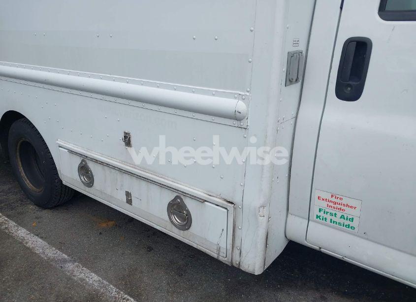 Photo 18 of 2007 Chevrolet Express CUTAWAY WORK VAN (VIN 1GBJG31U571236686)