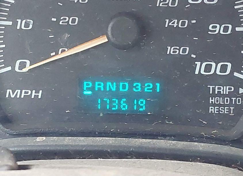 Photo 5 of 2004 Chevrolet Express CUTAWAY BASE W/C7L/C7N (VIN 1GBJG31U641160083)