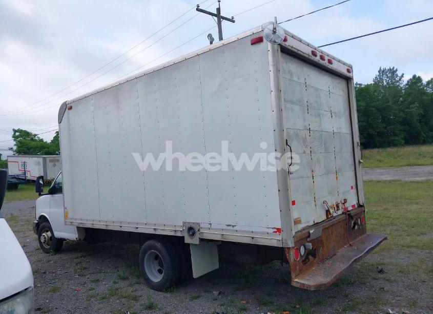 Photo 14 of 2005 Chevrolet Express CUTAWAY BASE W/C7A (VIN 1GBJG31U651236581)
