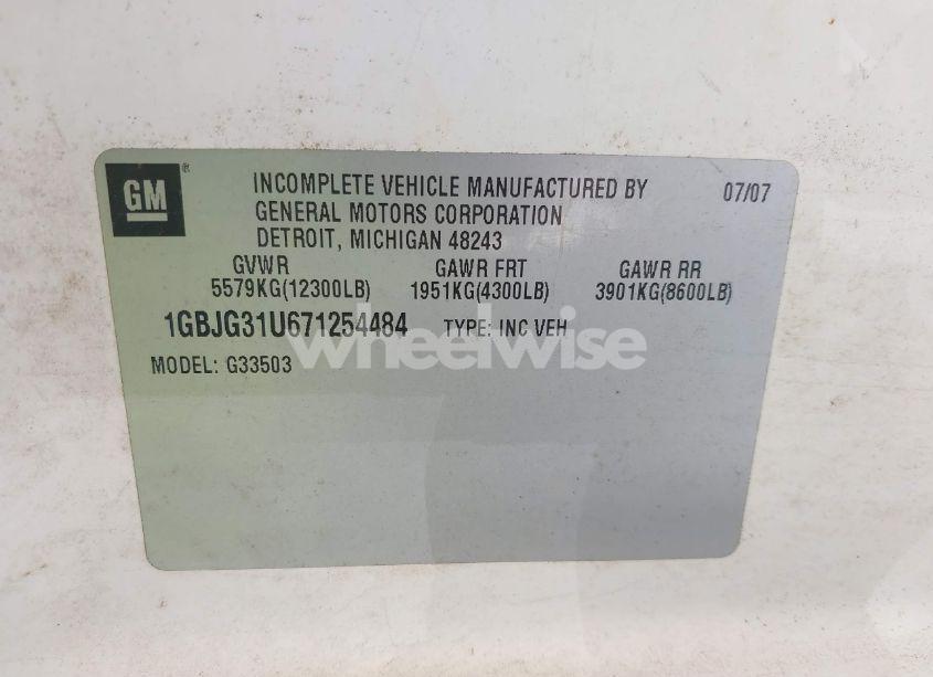 Photo 8 of 2007 Chevrolet Express CUTAWAY WORK VAN (VIN 1GBJG31U671254484)