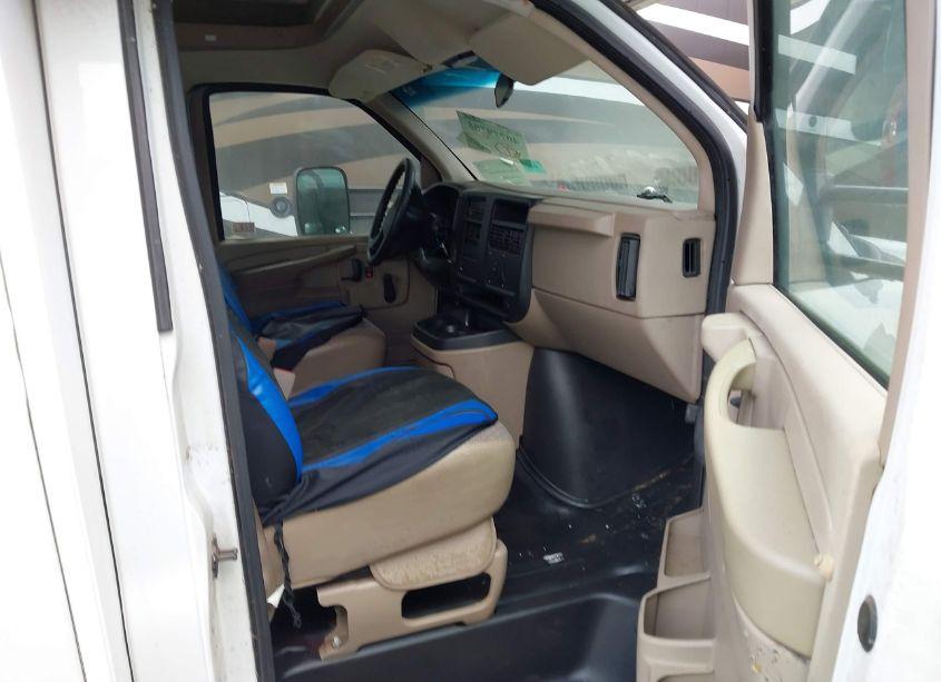 Photo 5 of 2003 Chevrolet Express COACHMEN MOTOR HOME (VIN 1GBJG31U831128220)