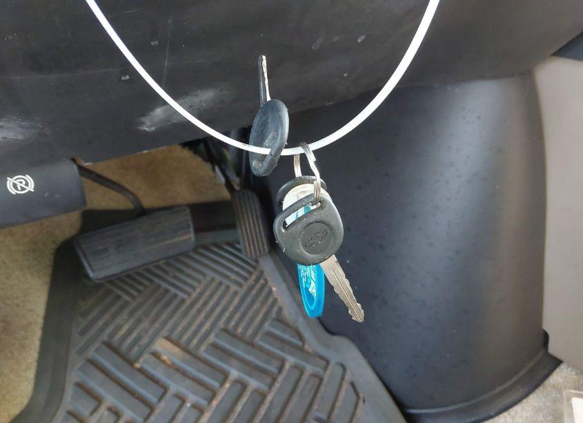 Photo 11 of 2005 Chevrolet Express CUTAWAY (VIN 1GBJG31U851115597)