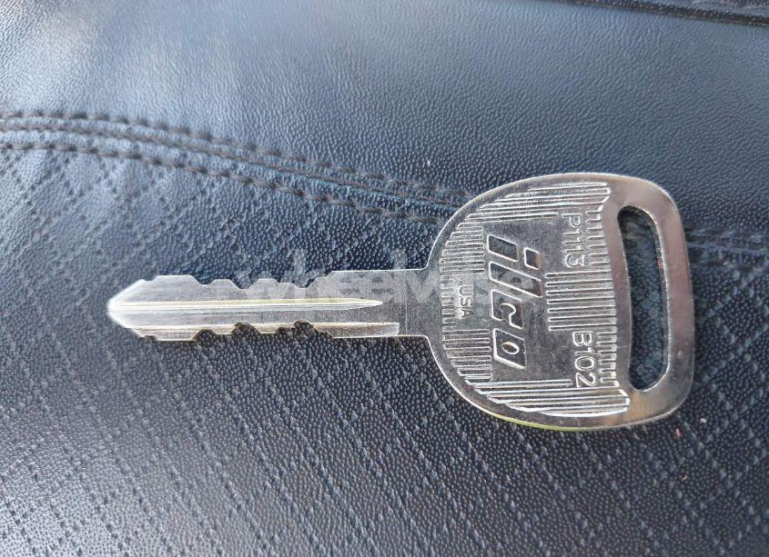 Photo 10 of 2005 Chevrolet Express CUTAWAY BASE W/C7A (VIN 1GBJG31U951254007)