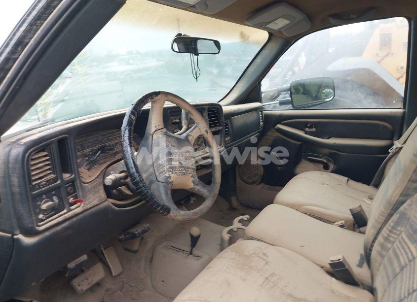 Photo 5 of 2001 Chevrolet Silverado K3500 (VIN 1GBJK33101F186355)