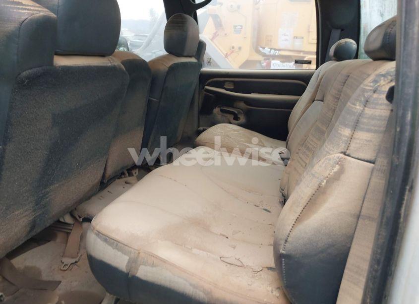 Photo 7 of 2001 Chevrolet Silverado K3500 (VIN 1GBJK33101F186355)