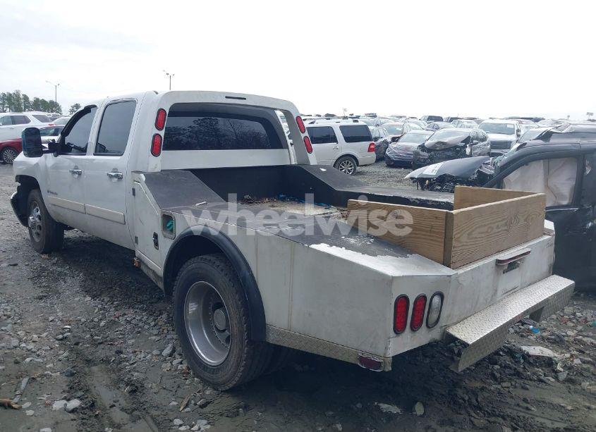 Photo 14 of 2007 Chevrolet Silverado 3500 LTZ (VIN 1GBJK33637F567279)