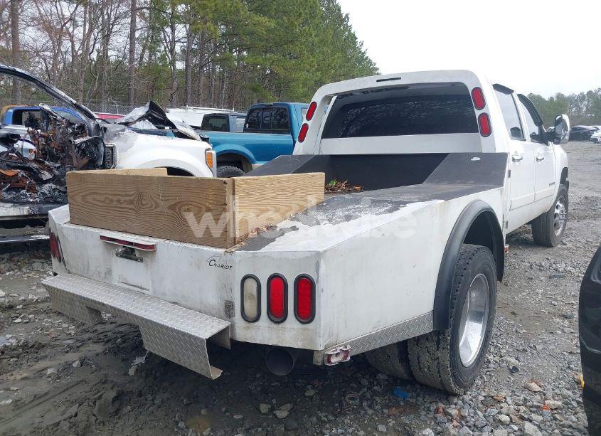 Photo 4 of 2007 Chevrolet Silverado 3500 LTZ (VIN 1GBJK33637F567279)