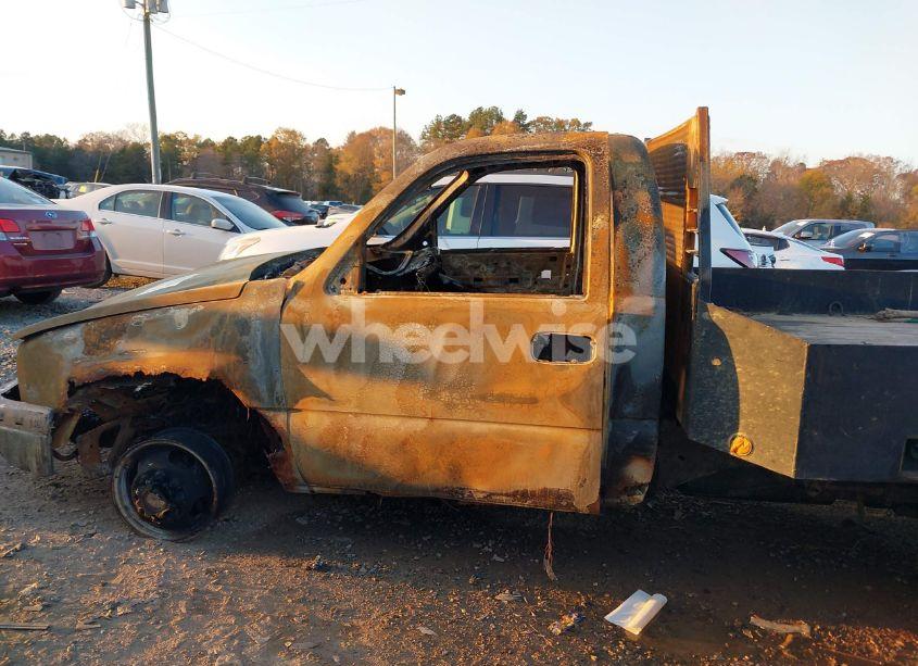 Photo 11 of 2004 Chevrolet Silverado 3500 LS (VIN 1GBJK34214E362377)