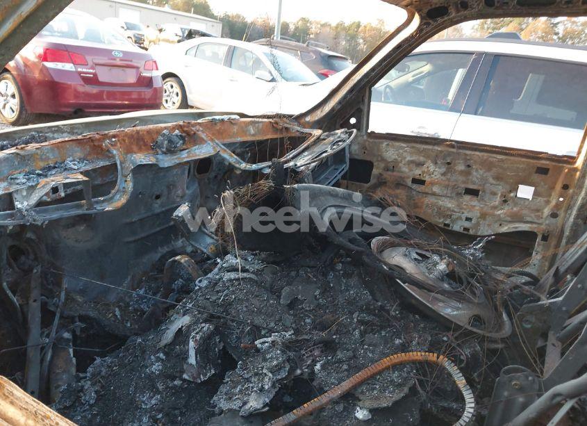 Photo 5 of 2004 Chevrolet Silverado 3500 LS (VIN 1GBJK34214E362377)