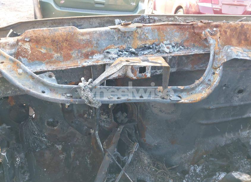 Photo 6 of 2004 Chevrolet Silverado 3500 LS (VIN 1GBJK34214E362377)