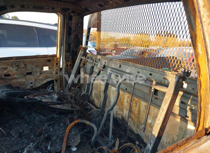 Photo 7 of 2004 Chevrolet Silverado 3500 LS (VIN 1GBJK34214E362377)