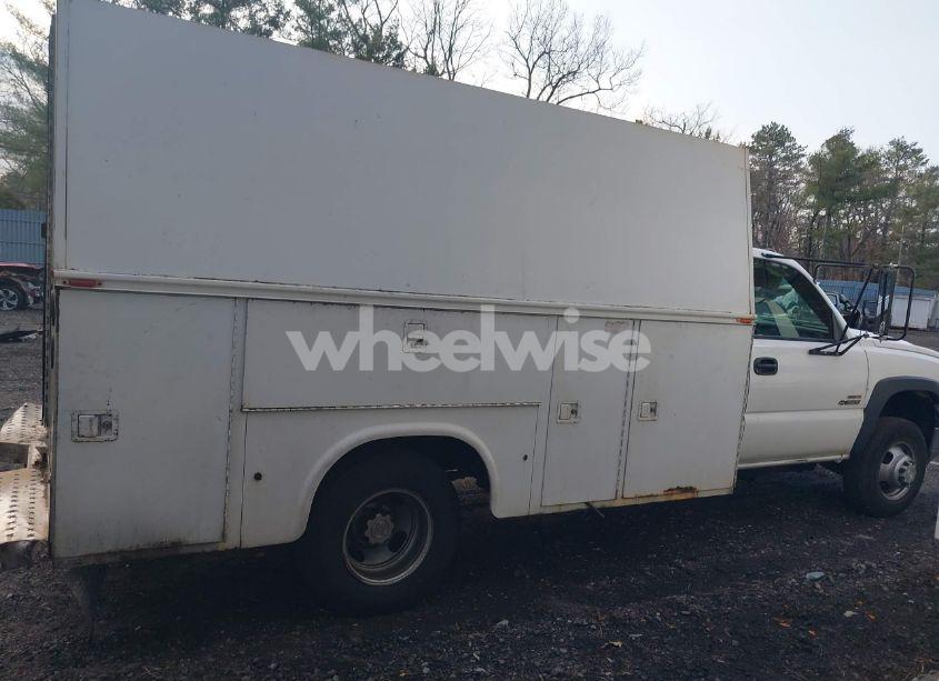 Photo 13 of 2005 Chevrolet Silverado 3500 CHASSIS WORK TRUCK (VIN 1GBJK34235E328605)