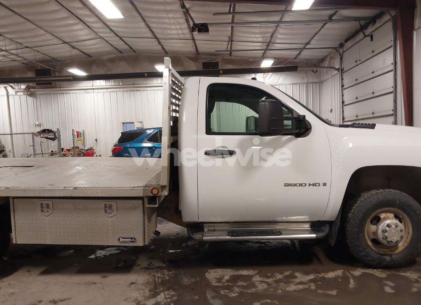 Photo 16 of 2007 Chevrolet Silverado 3500 CHASSIS WORK TRUCK (VIN 1GBJK34607E581953)