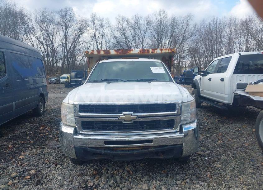 Photo 12 of 2007 Chevrolet Silverado 3500 CHASSIS LT1 (VIN 1GBJK34637E550518)