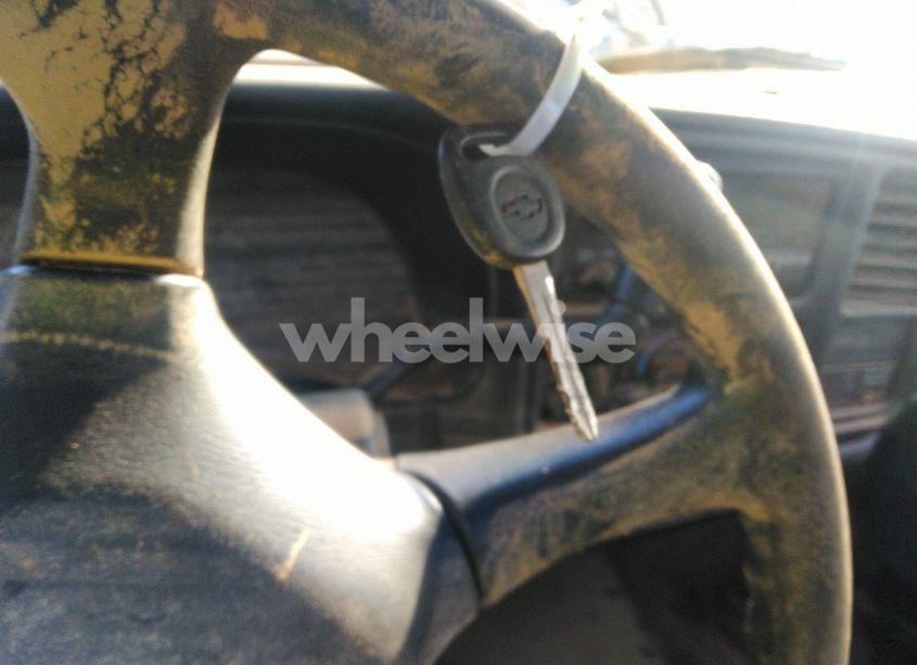 Photo 11 of 2002 Chevrolet Silverado 3500 CHASSIS (VIN 1GBJK34G82F173695)