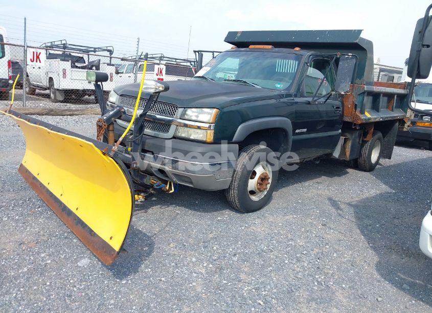 Photo 2 of 2003 Chevrolet Silverado 3500 CHASSIS (VIN 1GBJK34U53E260807)
