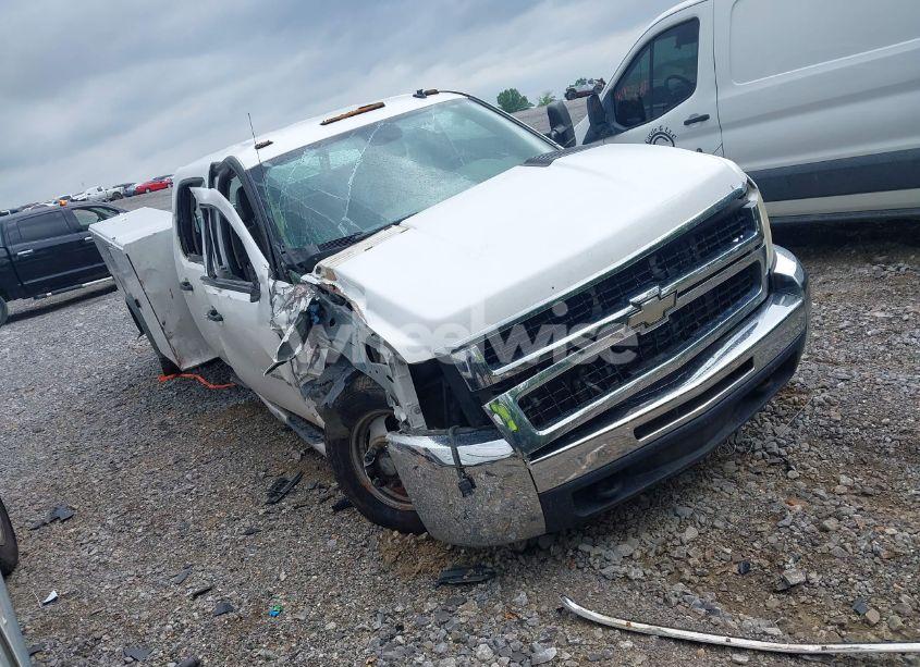 2009 Chevrolet Silverado 3500HD WORK TRUCK (VIN 1GBJK73619F149653) main photo