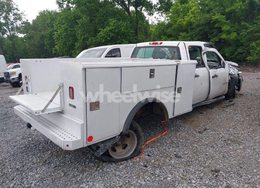 Photo 4 of 2009 Chevrolet Silverado 3500HD WORK TRUCK (VIN 1GBJK73619F149653)