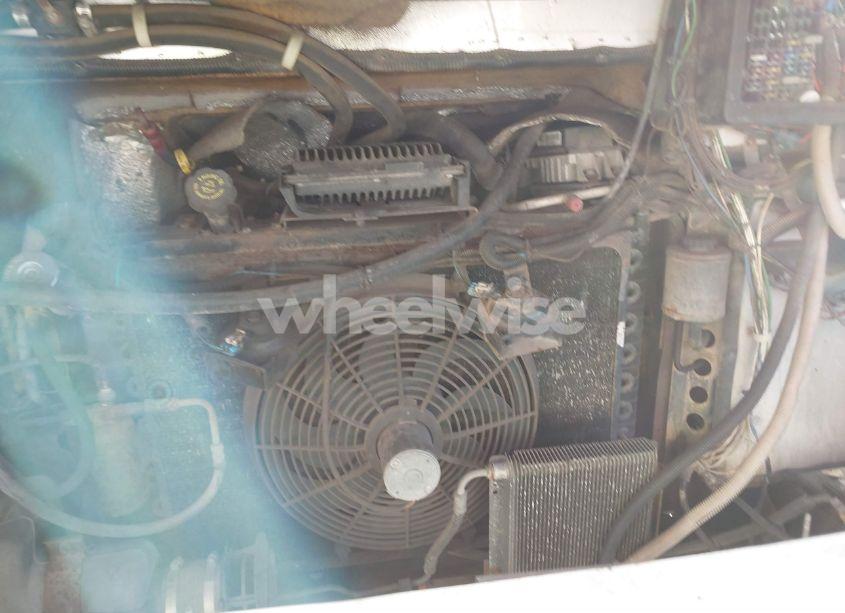 Photo 10 of 1998 Chevrolet P30 (VIN 1GBJP37JXW3316548)