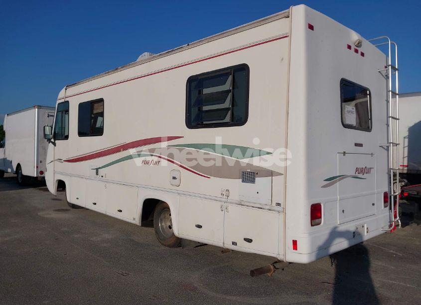 Photo 3 of 1998 Chevrolet P30 (VIN 1GBJP37JXW3316548)