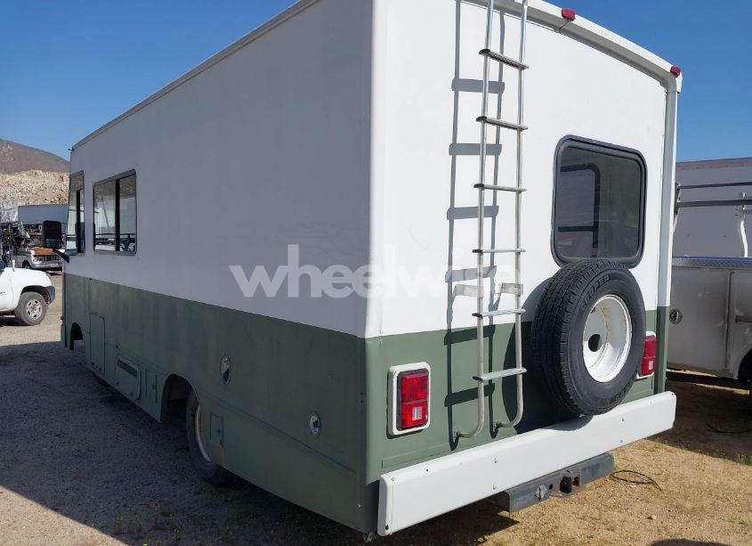 Photo 3 of 1993 Chevrolet P30 (VIN 1GBJP37N6P3303218)