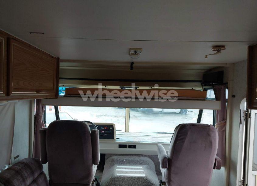 Photo 17 of 1993 Chevrolet P30 (VIN 1GBJP37N6P3311027)