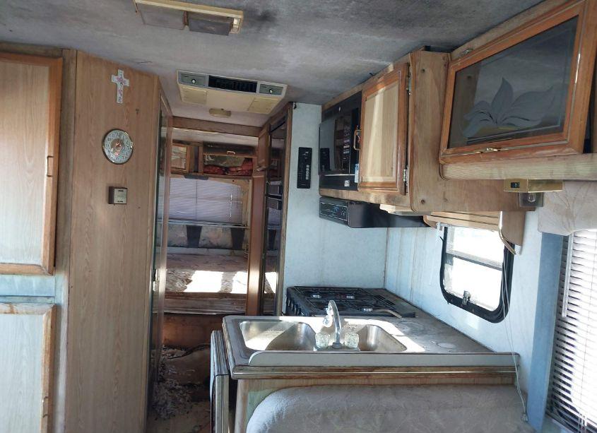 Photo 8 of 1993 Chevrolet P30 (VIN 1GBJP37N7P3314079)