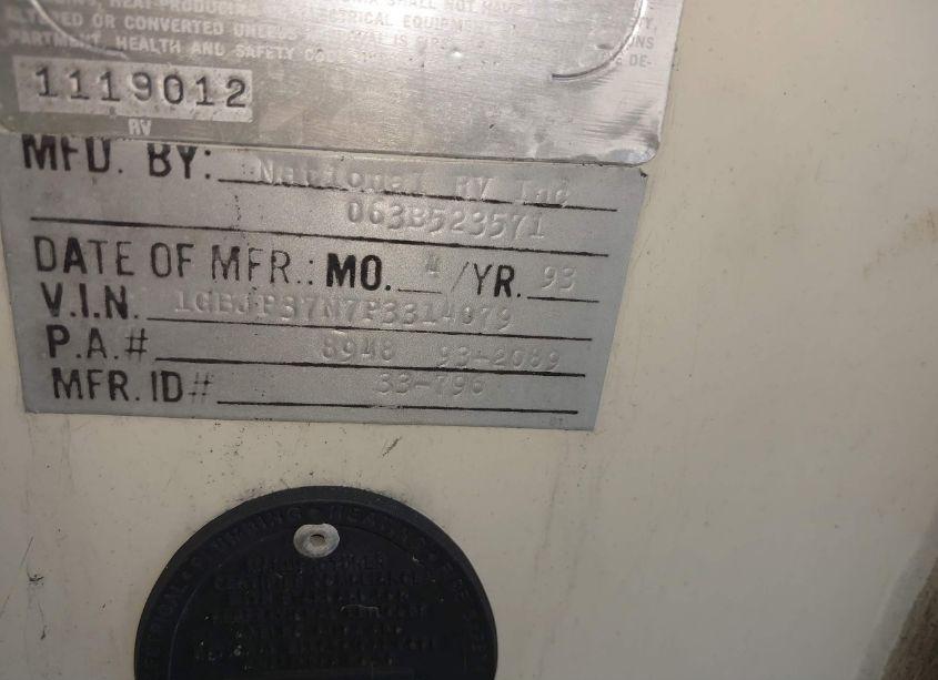 Photo 9 of 1993 Chevrolet P30 (VIN 1GBJP37N7P3314079)