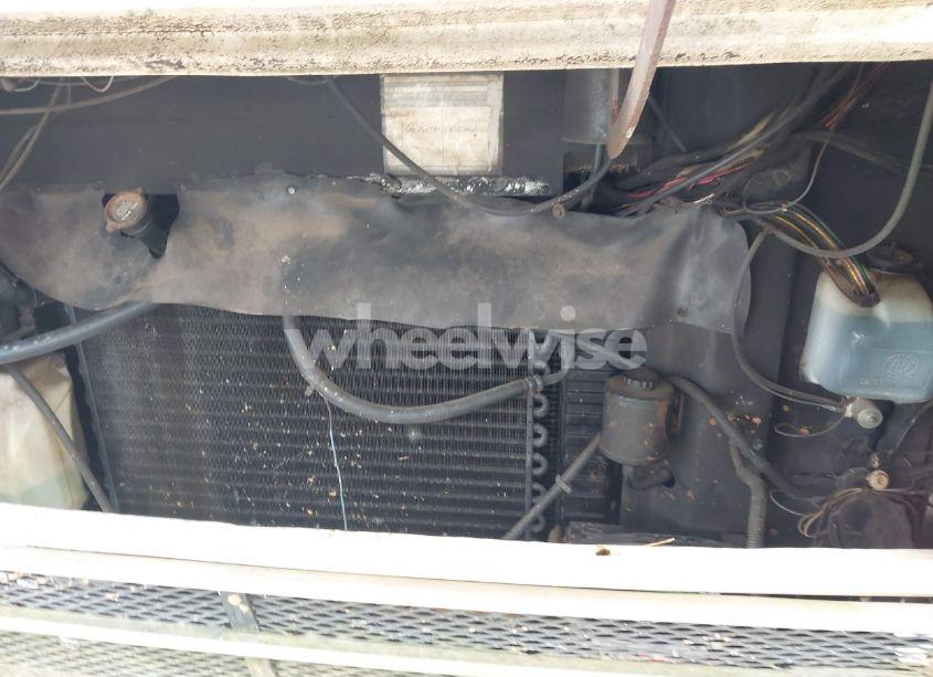 Photo 10 of 1985 Chevrolet P30 (VIN 1GBJP37W9F3332221)