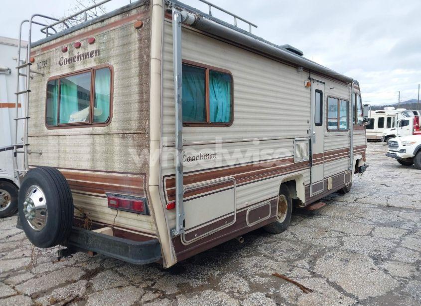 Photo 4 of 1985 Chevrolet P30 (VIN 1GBJP37W9F3332221)