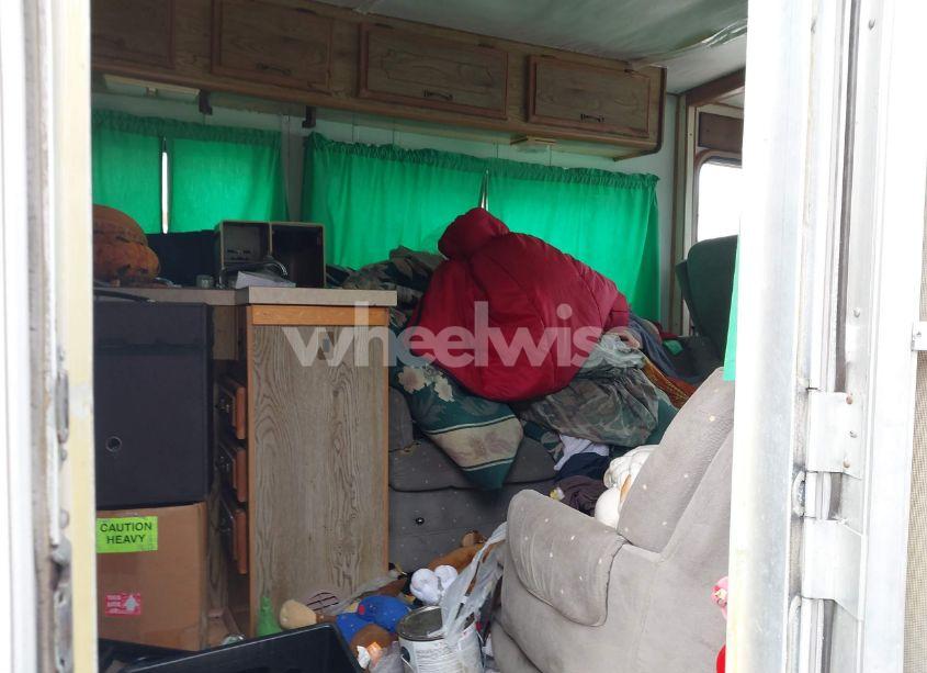 Photo 5 of 1985 Chevrolet P30 (VIN 1GBJP37W9F3332221)