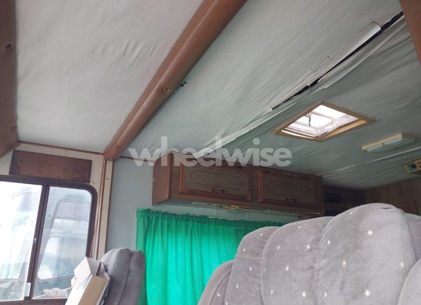 Photo 8 of 1985 Chevrolet P30 (VIN 1GBJP37W9F3332221)