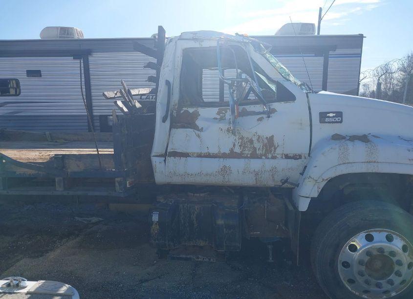 Photo 12 of 2002 Chevrolet C-series C6H042 (VIN 1GBK6H1C52J505595)