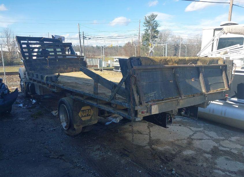 Photo 3 of 2002 Chevrolet C-series C6H042 (VIN 1GBK6H1C52J505595)