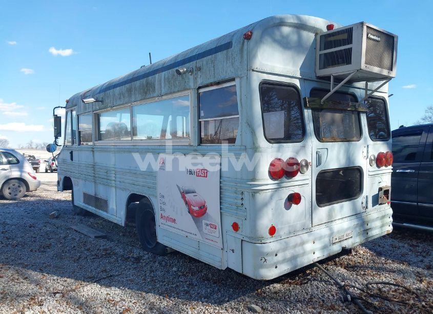 Photo 3 of 1992 Chevrolet P30 (VIN 1GBKP32J7N3303301)