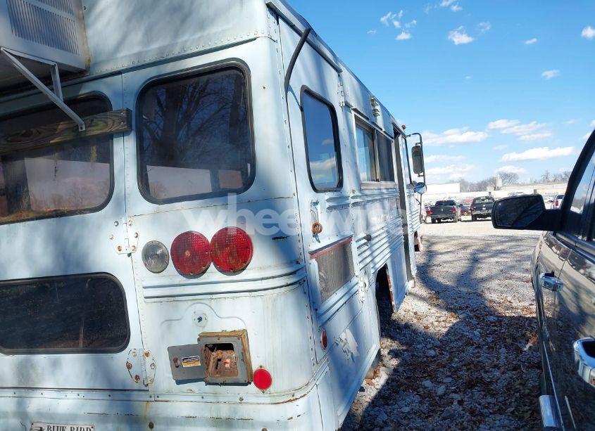 Photo 4 of 1992 Chevrolet P30 (VIN 1GBKP32J7N3303301)