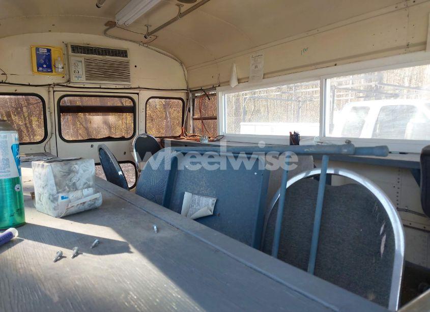 Photo 5 of 1992 Chevrolet P30 (VIN 1GBKP32J7N3303301)