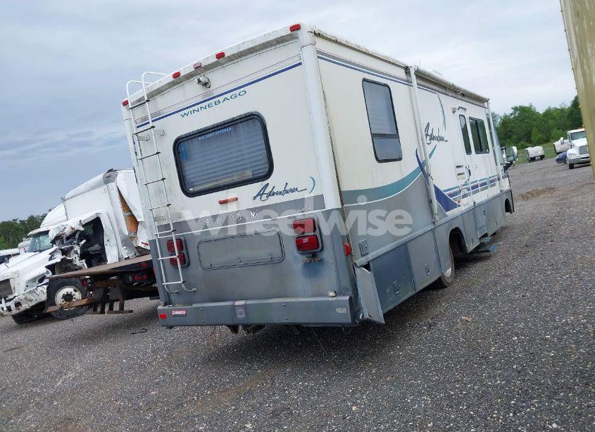 Photo 4 of 1997 Chevrolet P30 (VIN 1GBKP37J6V3309745)