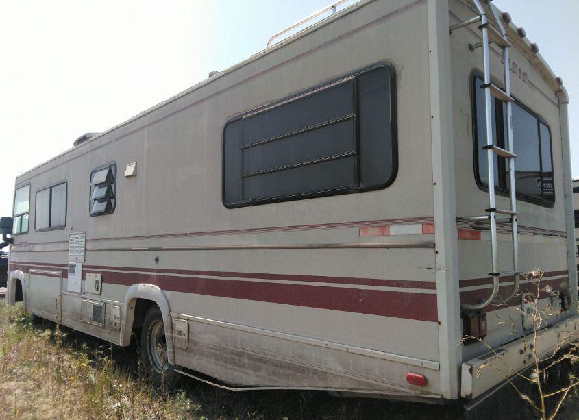 Photo 3 of 1990 Fleetwood Sp30 (VIN 1GBKP37N0L3314200)