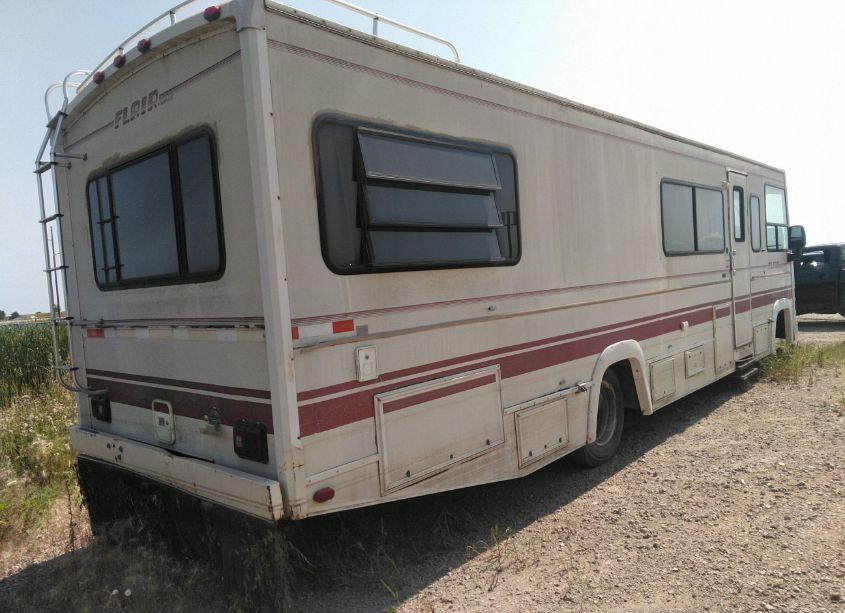 Photo 4 of 1990 Fleetwood Sp30 (VIN 1GBKP37N0L3314200)