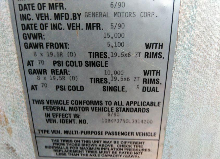 Photo 9 of 1990 Fleetwood Sp30 (VIN 1GBKP37N0L3314200)